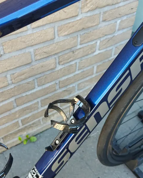 Blauwe Sensa met glanzende lak