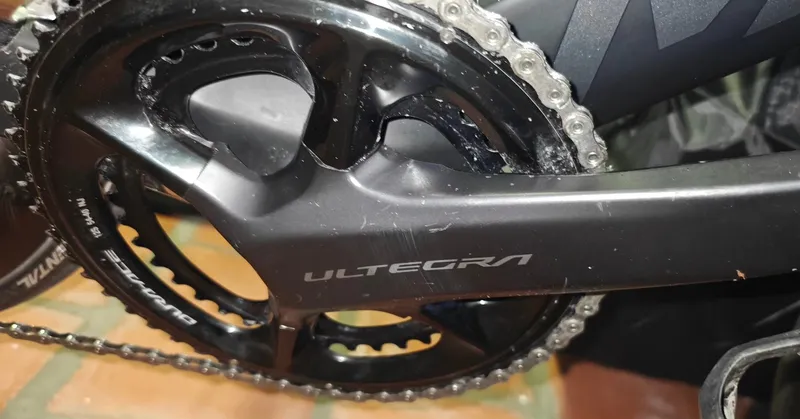 Ketting op een Shimano Ultegra-kettingblad